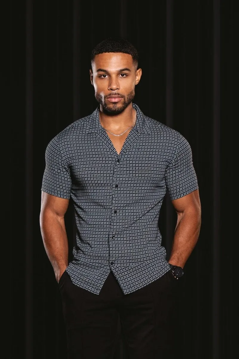 Shape Shift Printed Short Sleeve Shirt