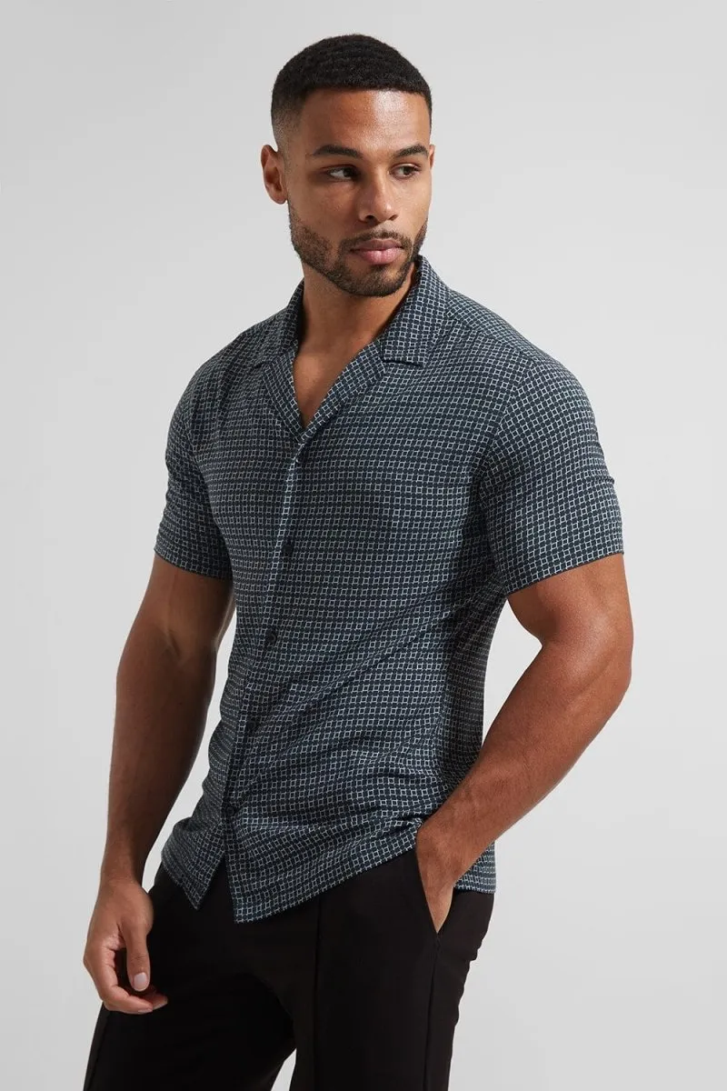 Shape Shift Printed Short Sleeve Shirt