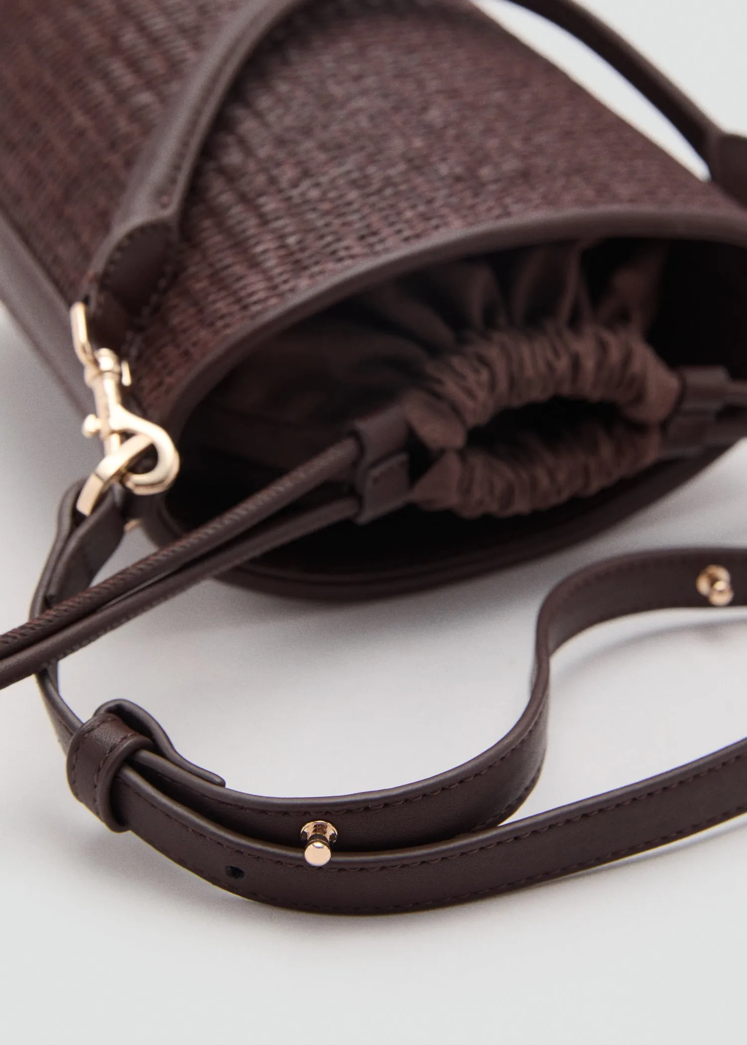 Small raffia bucket bag