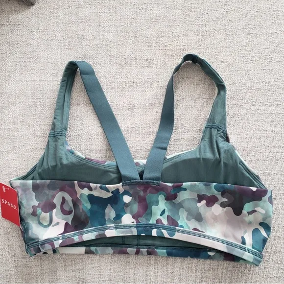 SPANX New Printed Low Impact Sports Bra M Camo