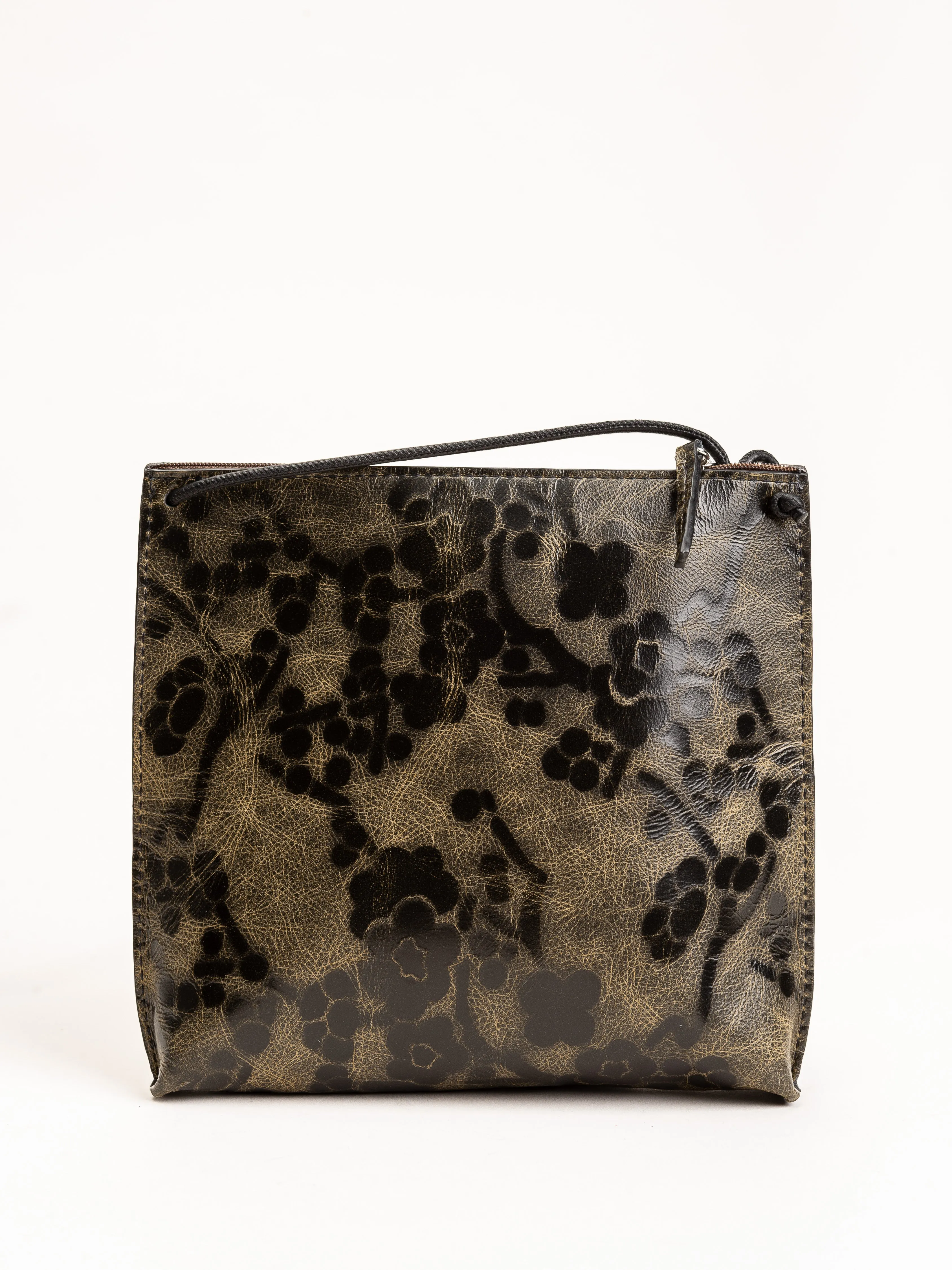 strappy pouch - hazel blossom