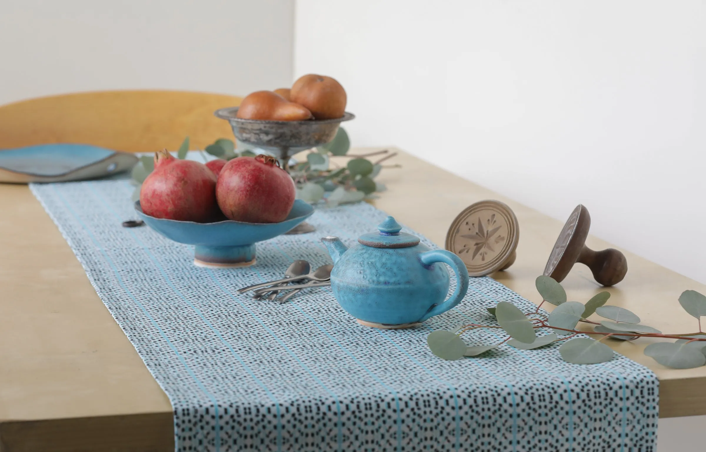 Table Runner <br/> Solomon's Song, Turquoise