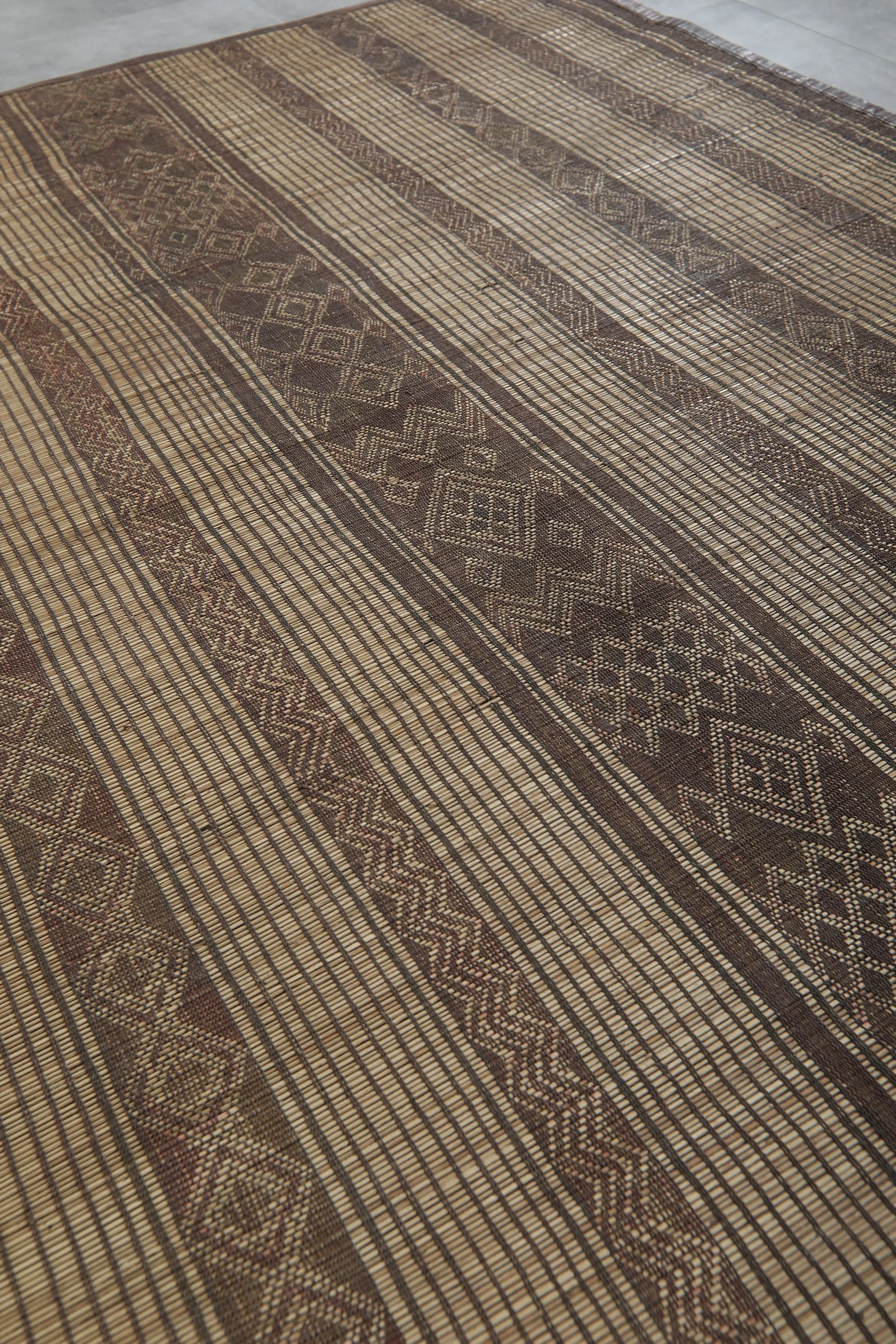 Tuareg Rug 5.9 X 8.5 Feet