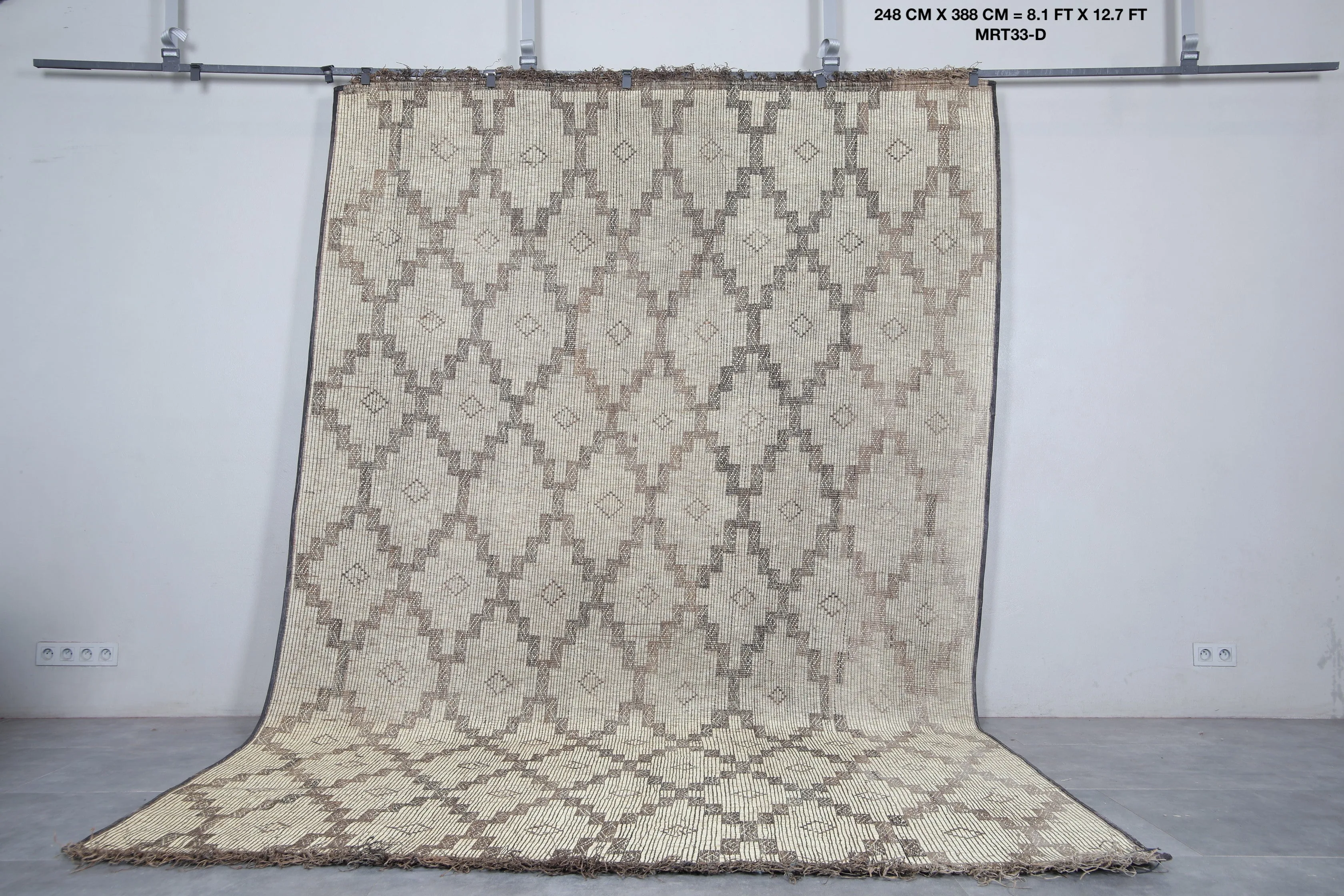 Tuareg rug 8.1 X 12.7 Feet