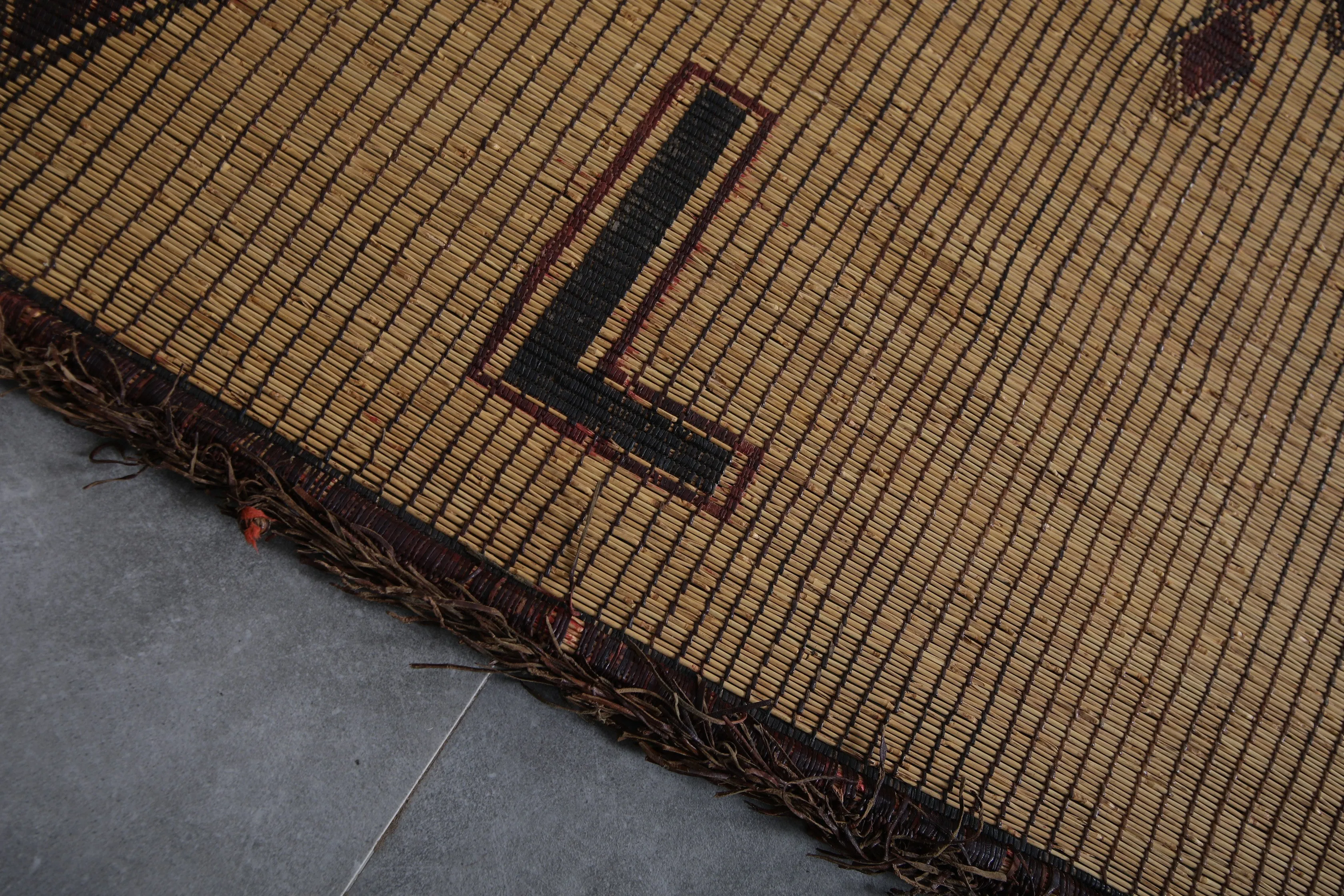 Tuareg rug 9.3 X 14.1 Feet