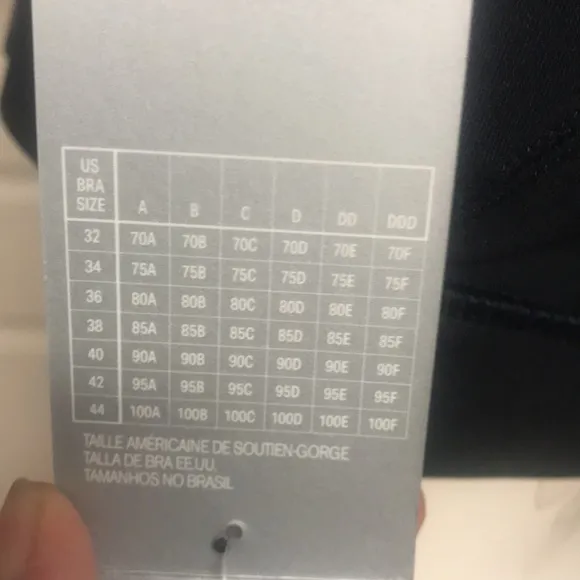 Under Armour Athletic/Athleisure Sports Bra, NWT!
