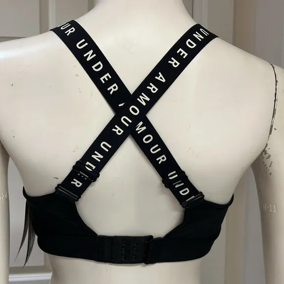 Under Armour Athletic/Athleisure Sports Bra, NWT!