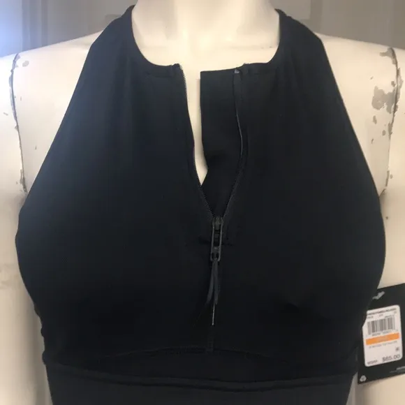 Under Armour Athletic/Athleisure Sports Bra, NWT!