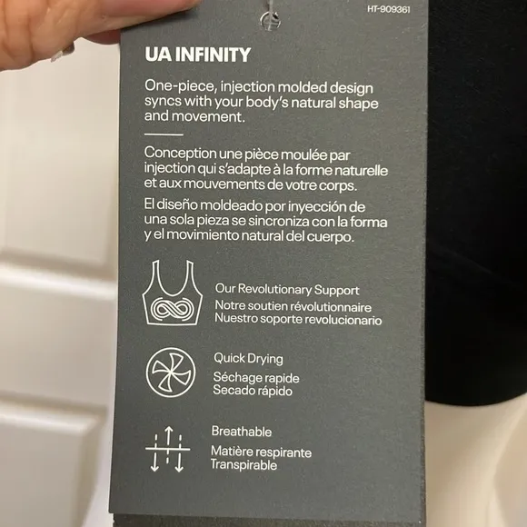 Under Armour Athletic/Athleisure Sports Bra, NWT!