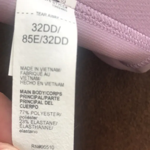 Under Armour Athletic/Athleisure Sports Bra, NWT!