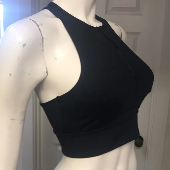 Under Armour Athletic/Athleisure Sports Bra, NWT!