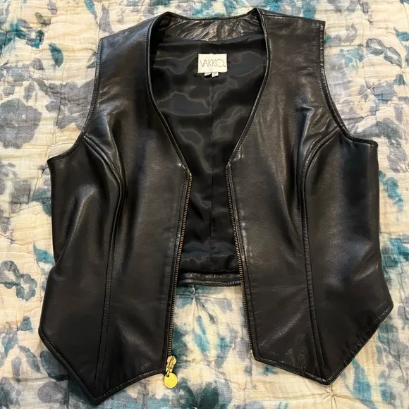 Vakko Black Leather Vest Size Medium