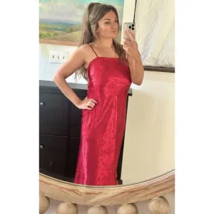Vintage Y2K Jaclyn Smith Size Small Red Silky Oriental Midi Nightgown