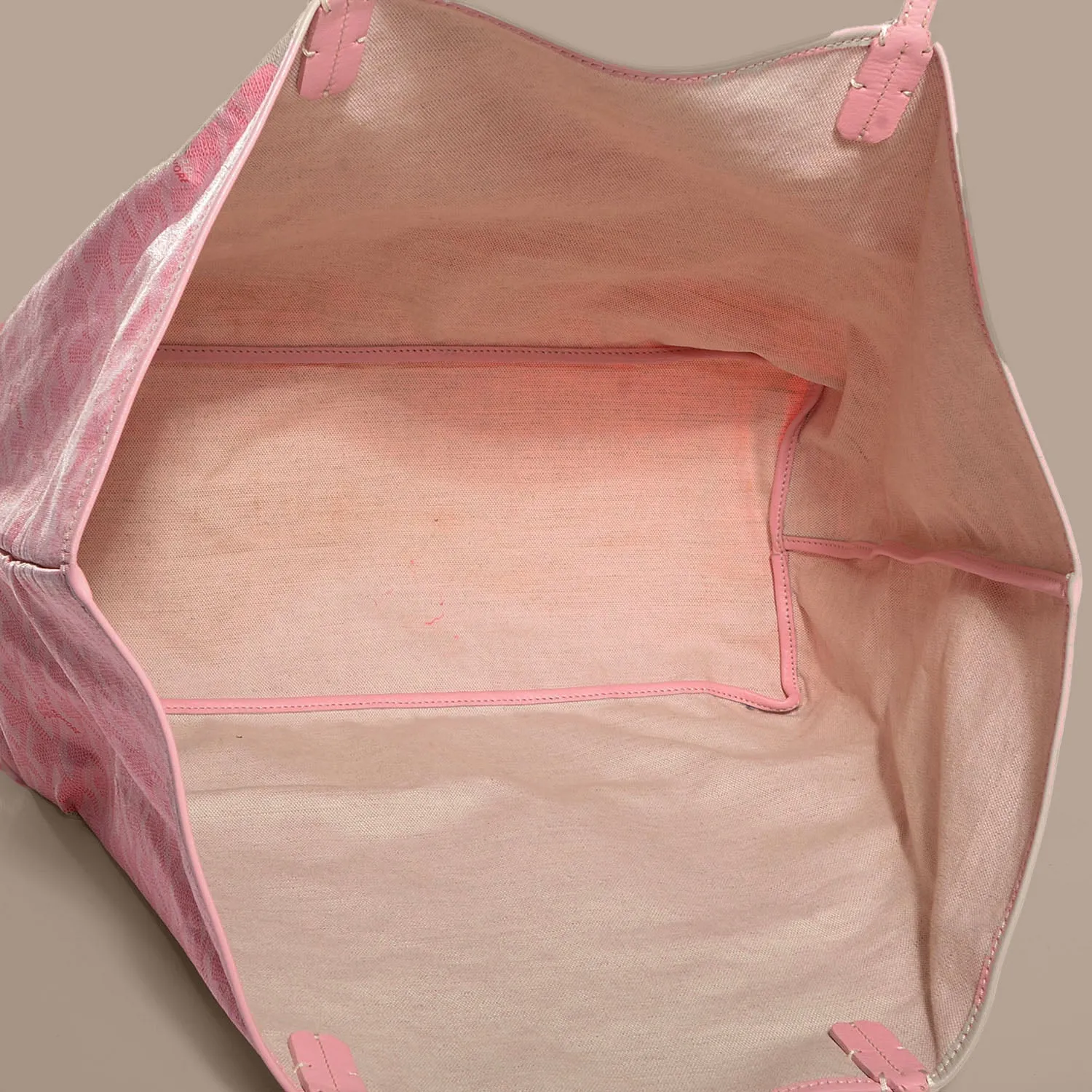 Vivara Signature Carryall
