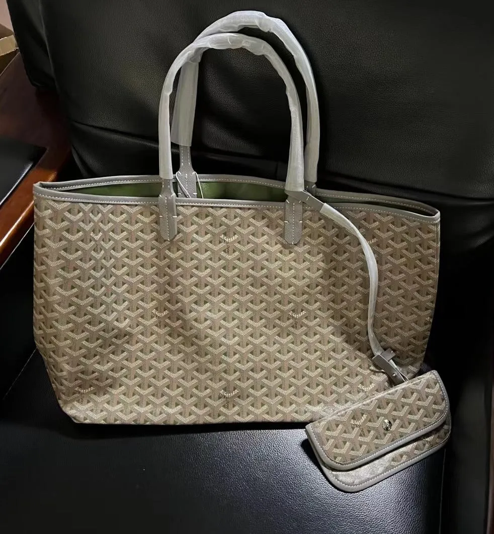 Vivara Signature Carryall