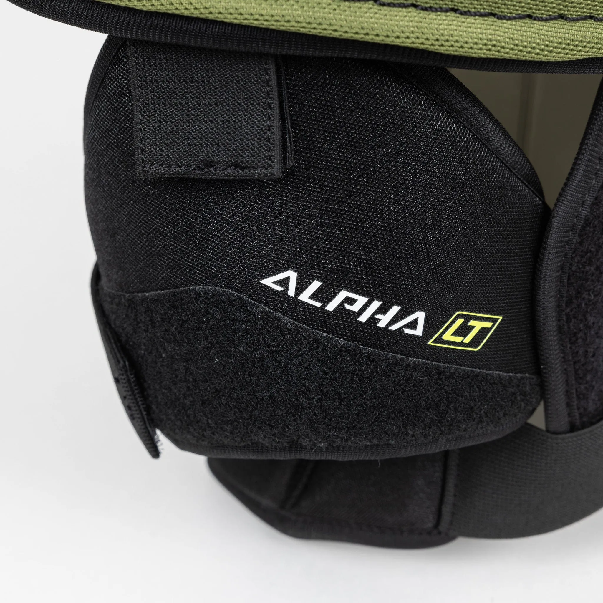 Warrior Alpha Lite Senior Hockey Shoulder Pads
