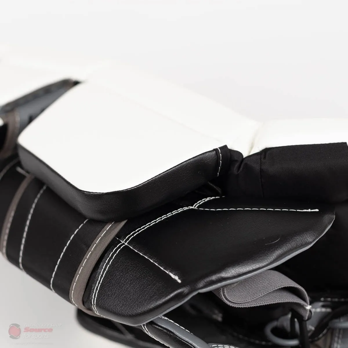 Warrior Ritual G4 Junior Goalie Leg Pads