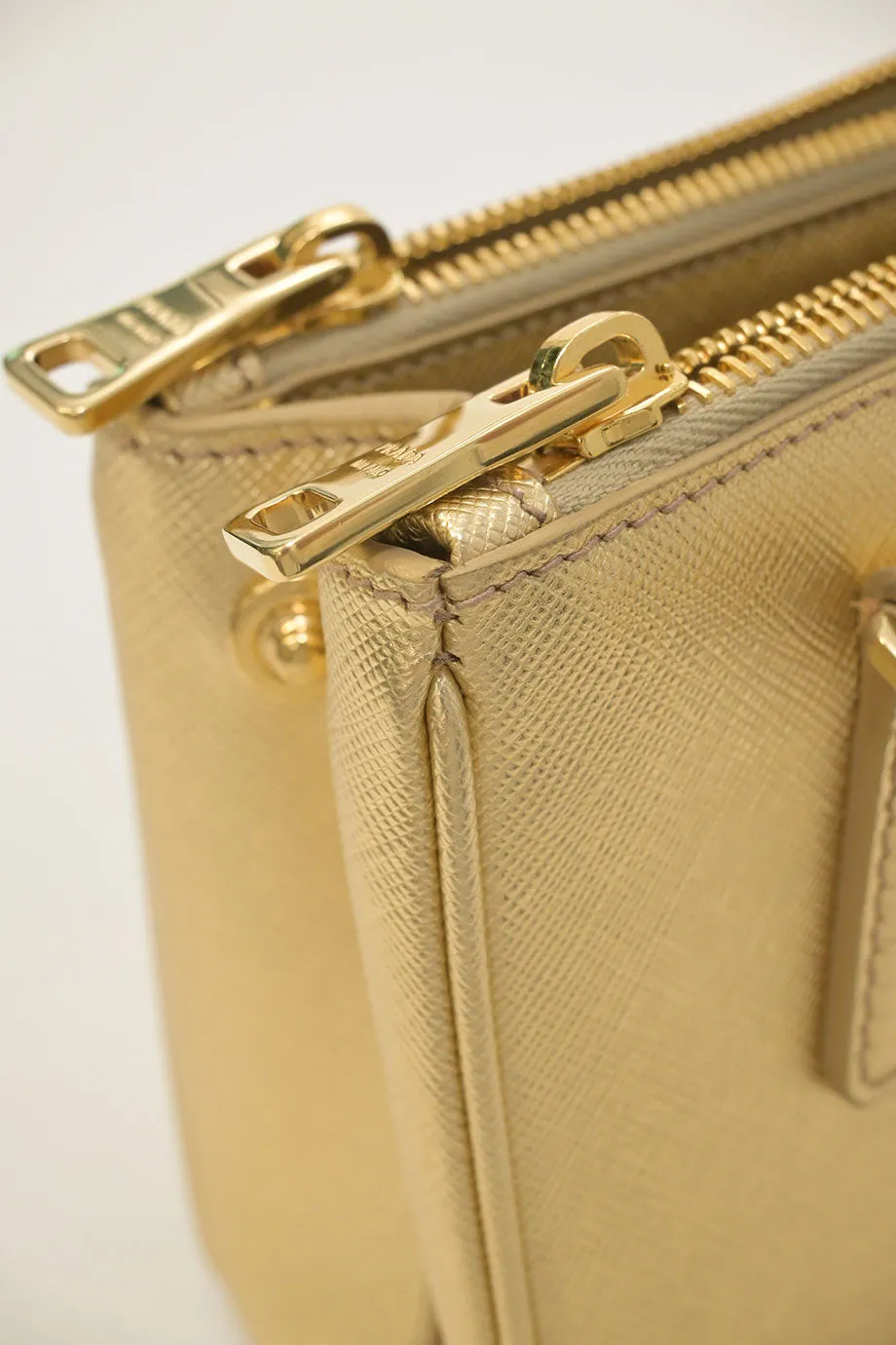 [WB6454] Prada | Cross-Body Bag