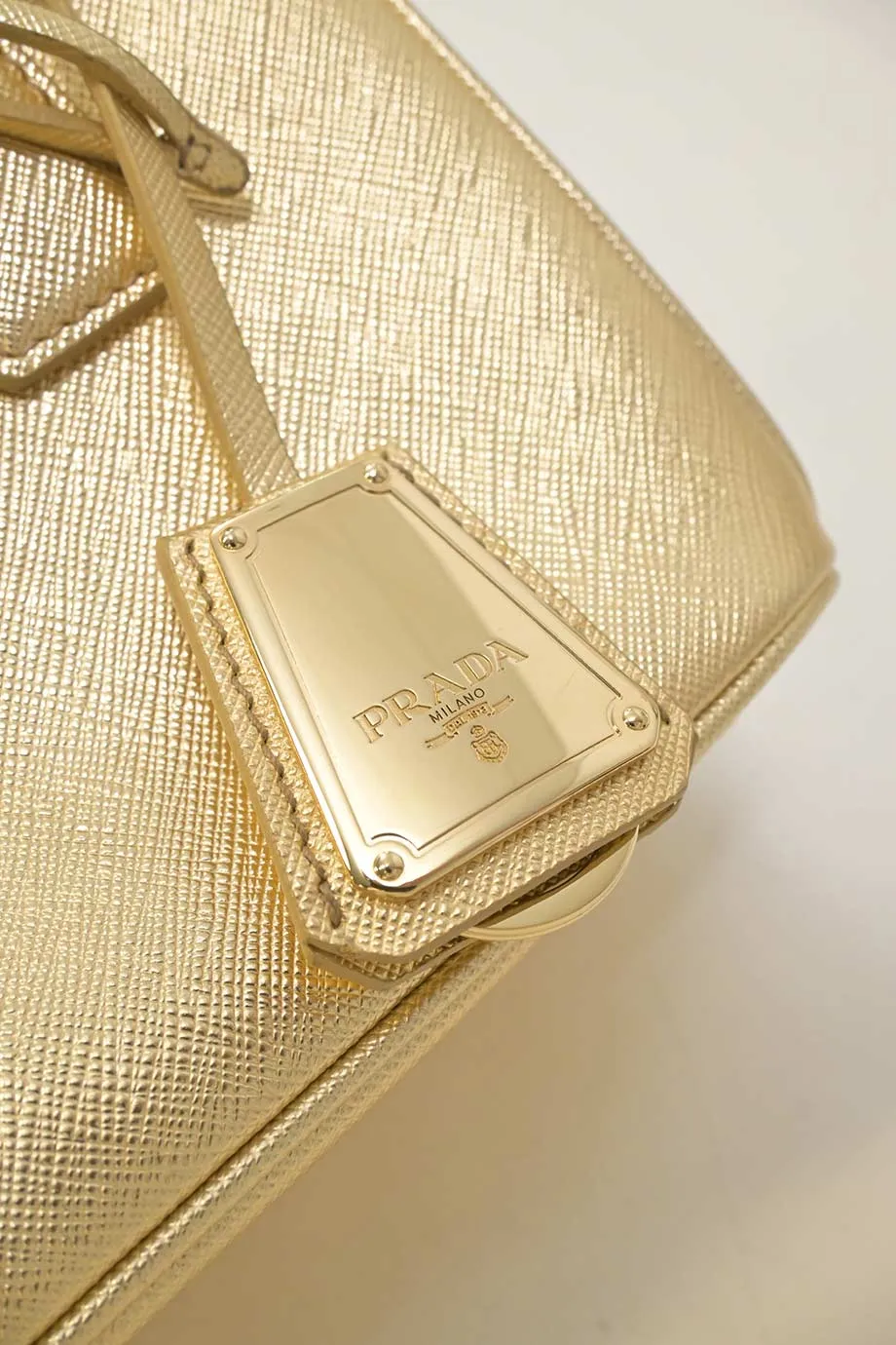 [WB6454] Prada | Cross-Body Bag