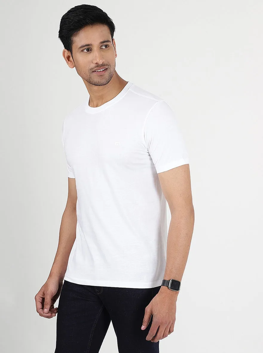 White Solid Slim Fit T-Shirt | JadeBlue
