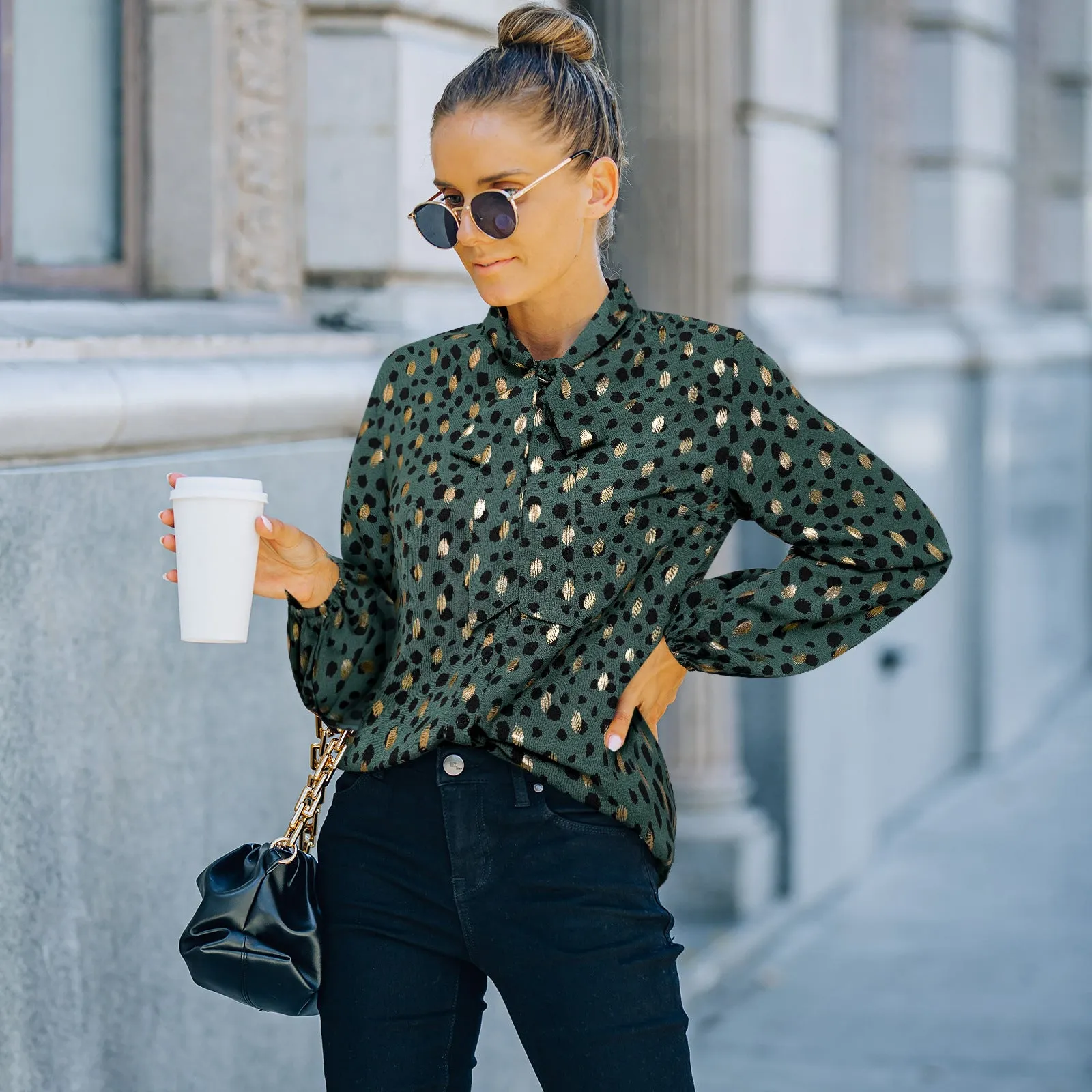 Women's Patterned Blouse with Collar and Long Sleeves